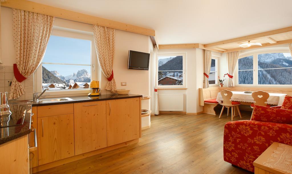 Apartments Antines Сельва-ди-Валь-Гардена Номер фото